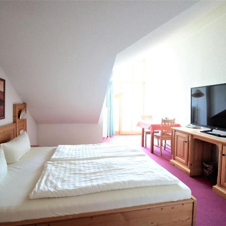 Ruhiges Doppelzimmer Im Hotel Ahornhof 린드버그 외부 사진