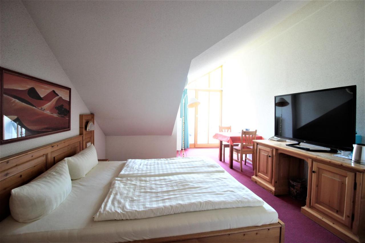 Ruhiges Doppelzimmer Im Hotel Ahornhof 린드버그 외부 사진