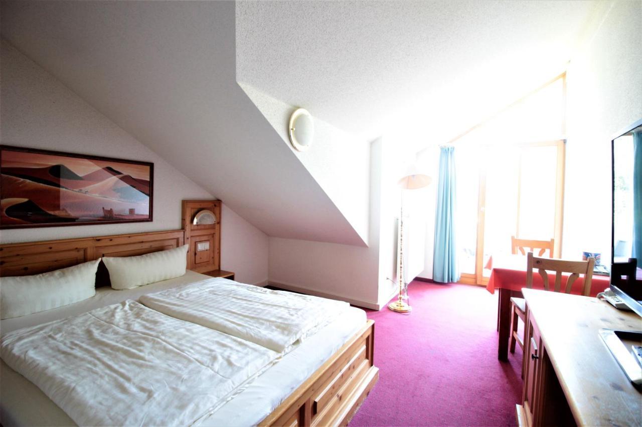 Ruhiges Doppelzimmer Im Hotel Ahornhof 린드버그 외부 사진