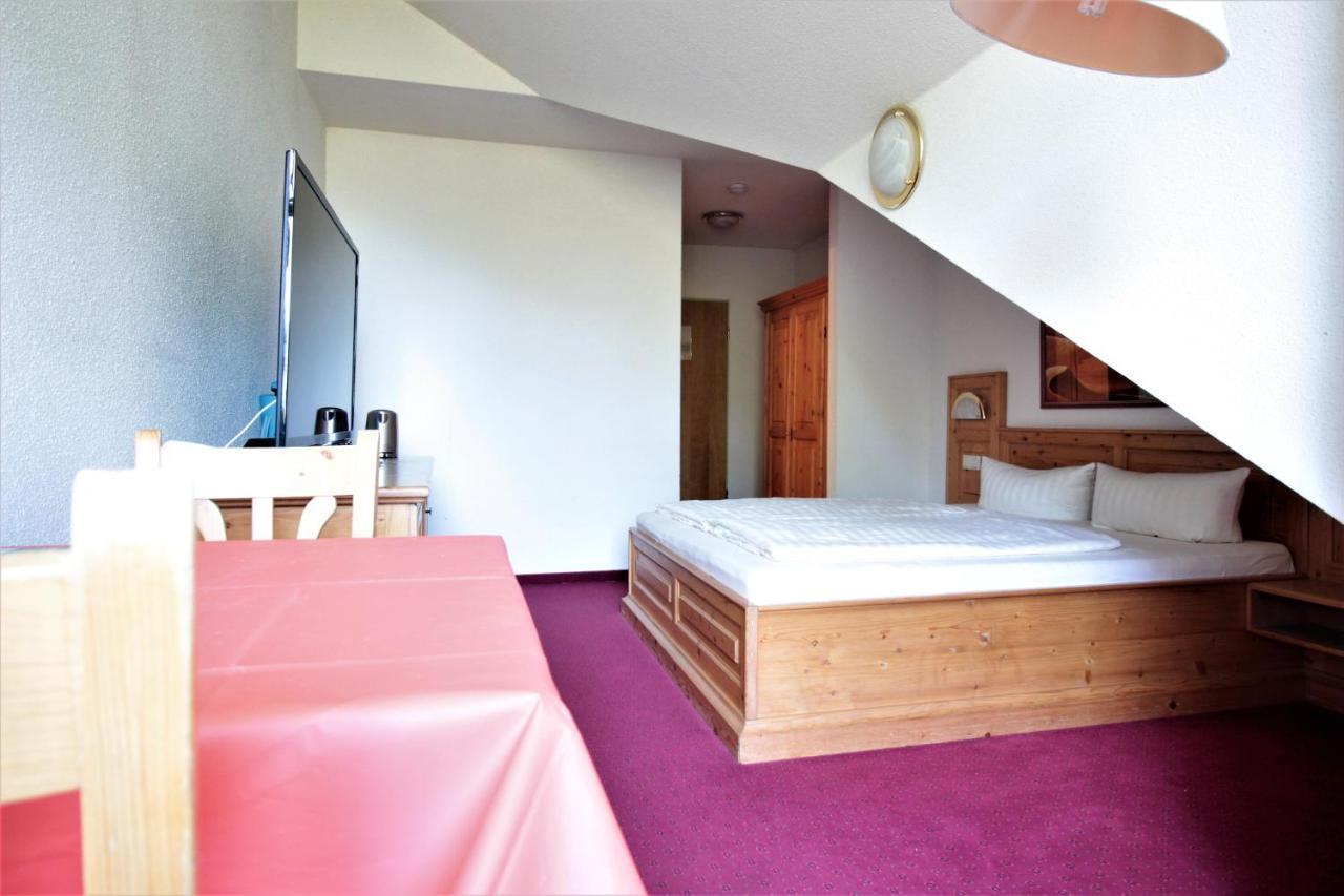 Ruhiges Doppelzimmer Im Hotel Ahornhof 린드버그 외부 사진